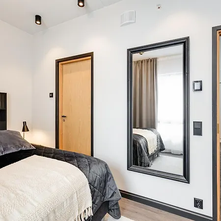 C13 By Aavalevi Holidays, Center Apartment *